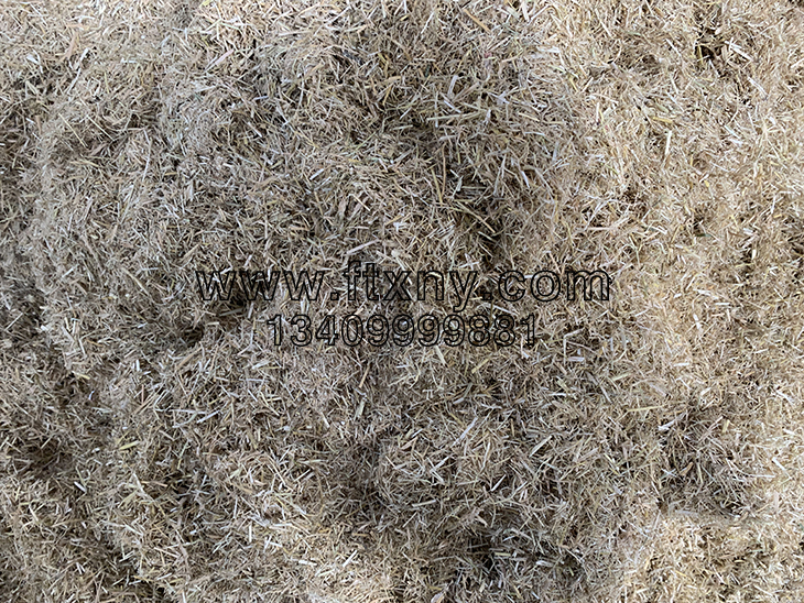 稻草秸秆经过秸秆粉碎机粉碎后的样子 稻草秸秆经过秸秆粉碎机粉碎后的样子